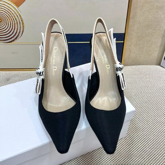 Dior Black Patent Leather Slingback Heels - Picture 2 of 9